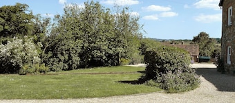 2 bedroom accommodation in Horton, near Ilminster