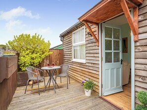 Outdoor dining - 1 bedroom accommodation in Staithes, near Whitby (Staithes, near Whitby)