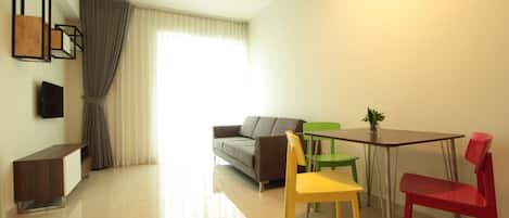 Téléviseur, livres