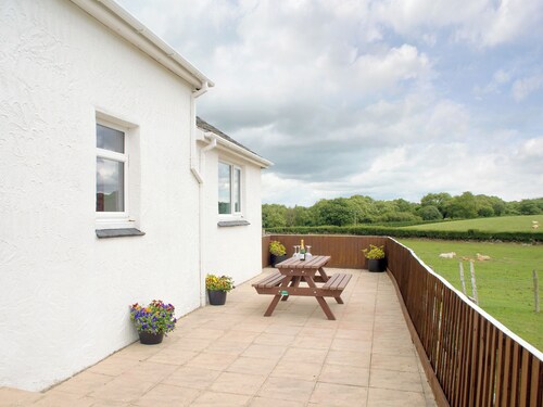3 bedroom accommodation in Pontrug, near Caernarfon