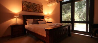 The Blue Wren Lodge quality couples accommodation