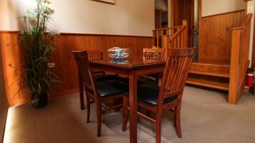 تناول الطعام