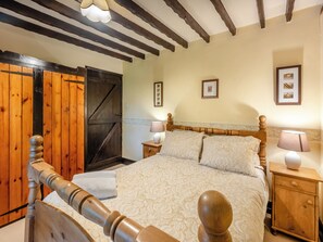 3 bedrooms, free WiFi, bed sheets - 3 bedroom accommodation in Bampton (Bampton)