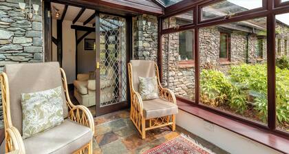 3 bedroom accommodation in Bampton