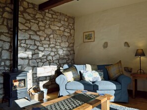 Fireplace - 2 bedroom accommodation in Blackwell in the Peak, near Buxton (Blackwell in the Peak, near Buxton)