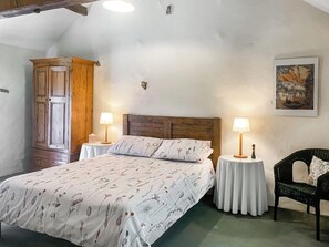 2 bedrooms, free WiFi, bed sheets - 2 bedroom accommodation in Blackwell in the Peak, near Buxton (Blackwell in the Peak, near Buxton)