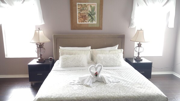 4 bedrooms, iron/ironing board, WiFi - Beautiful 4 Bedroom home in the Champions Gate Area of Davenport, Florida. (Davenport)