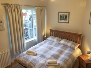 4 camere, Wi-Fi gratuito, lenzuola