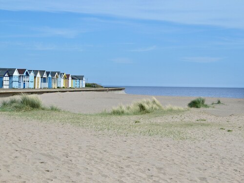 2 bedroom accommodation in Addlethorpe