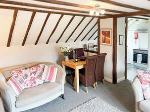 Interior - 2 bedroom accommodation in Addlethorpe (Addlethorpe)