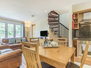 Interior - 2 bedroom accommodation in Little Petherick, near Padstow (Little Petherick, near Padstow)