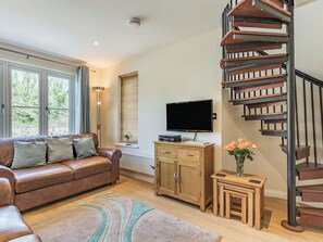 Living area - 2 bedroom accommodation in Little Petherick, near Padstow (Little Petherick, near Padstow)