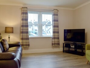 Living area - James' Retreat (was12 Elm Court) (Keswick)