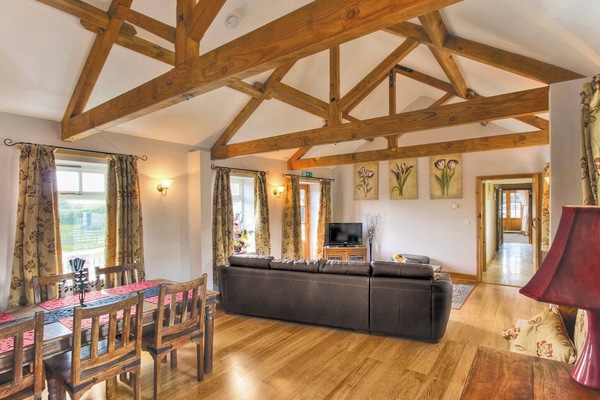 Living room/dining room | Stable Cottage, Kennythorpe near Malton