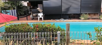 Close to amenities, NBN, Swimming pool, Netflix, 