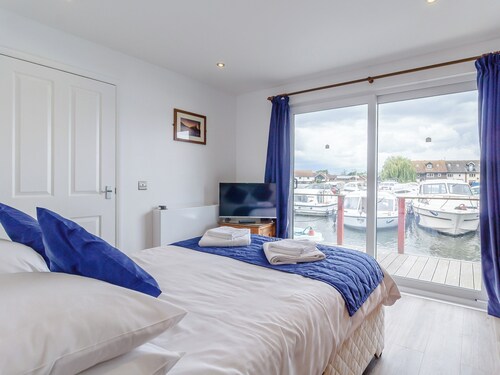 4 Schlafzimmer Unterkunft in Wroxham