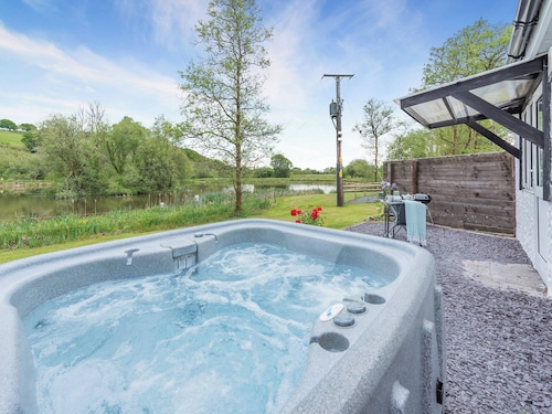 1 bedroom accommodation in Llandeilo