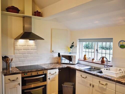 Kingshill Farm Cottage - 28270