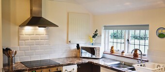Kingshill Farm Cottage - 28270