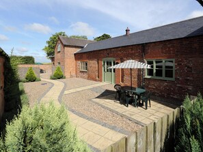 Outdoor dining - The Tack Room- 23937 (Hareby, near Horncastle)