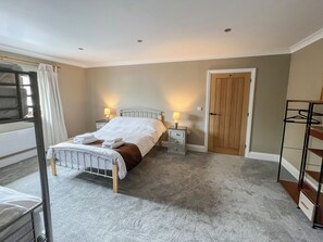 4 chambres, Wi-Fi gratuit, draps fournis