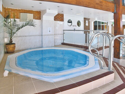 3 bedroom accommodation in Cromer