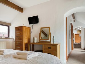 2 bedrooms, free WiFi, bed sheets - 2 bedroom accommodation in Grangemill near Matlock (Grangemill near Matlock)