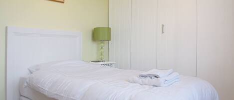 2 habitaciones, wifi gratis y ropa de cama