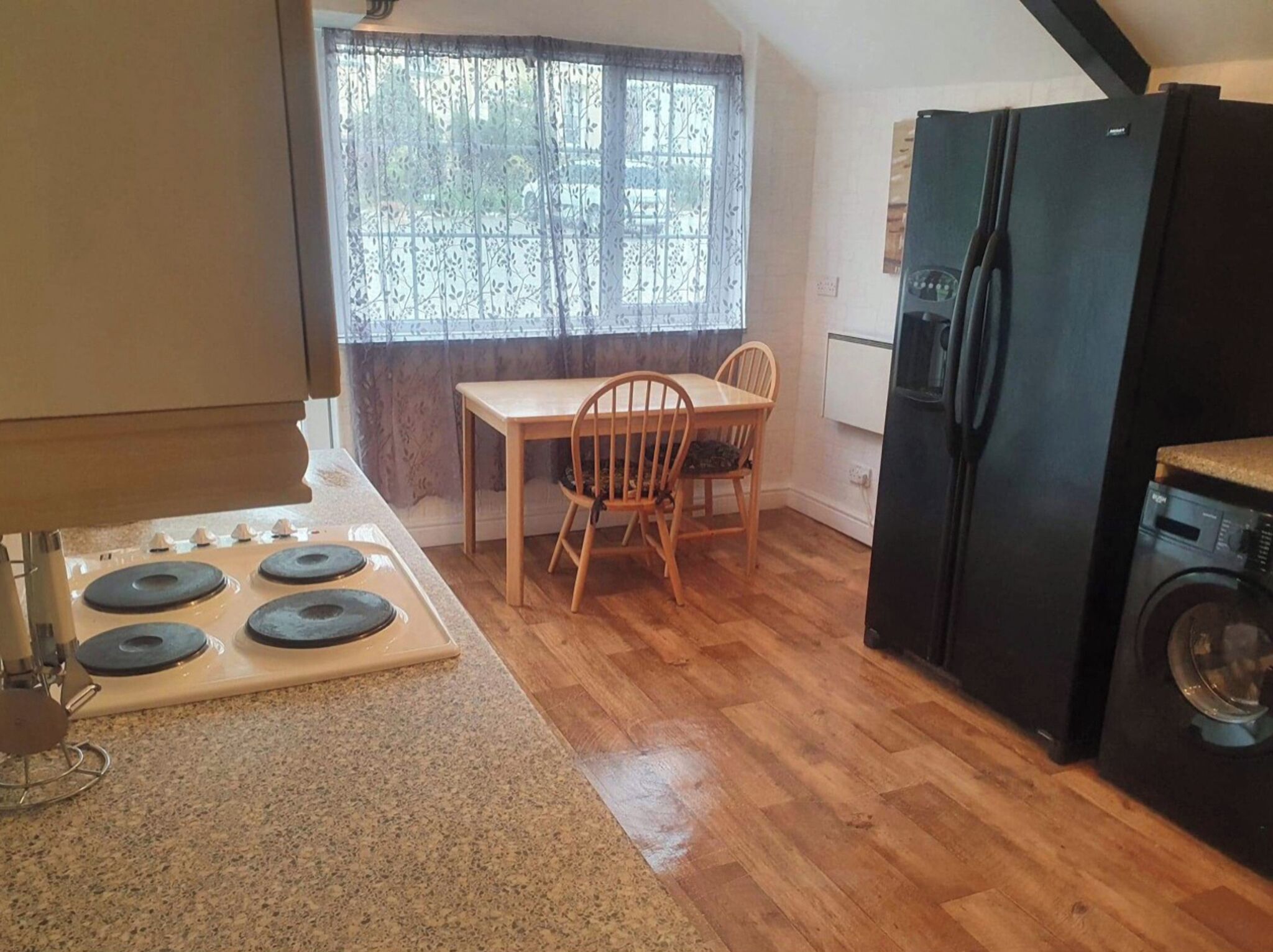 Geschirrspüler, Hochstuhl, Gefrierschrank