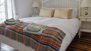 2 bedrooms, WiFi (free), bed sheets - 2 bedroom accommodation in Swanage (Swanage)