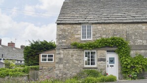 Exterior - 2 bedroom accommodation in Swanage (Swanage)