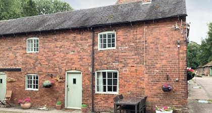 Repton Cottage - 25348