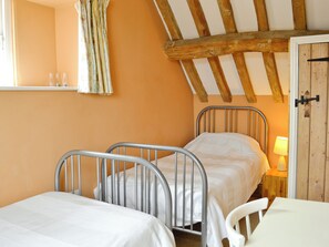 2 bedrooms, free WiFi, bed sheets