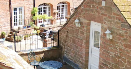A delightful courtyard setting in the beautiful Eden Valley.