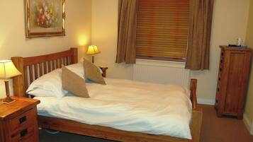 2 bedrooms, bed sheets