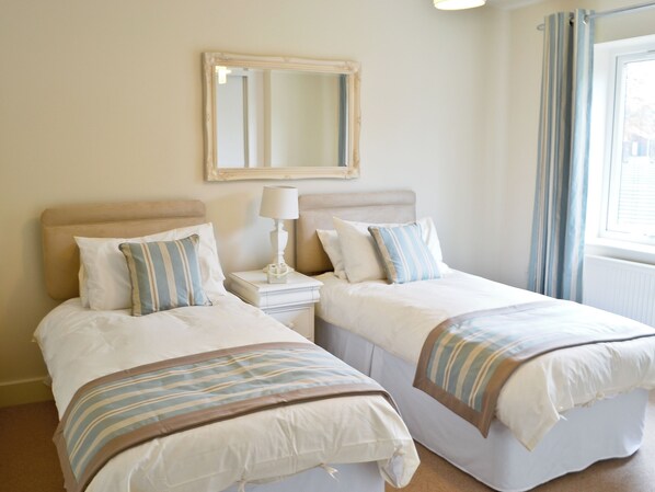 4 Schlafzimmer, kostenloses WLAN, Bettwäsche