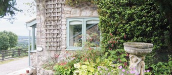 The Pigsty Cottage E2783