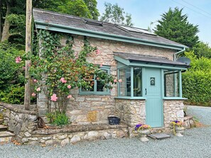 Exterior detail - The Pigsty Cottage E2783 (Oswestry)