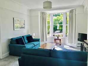 Living area - 2 bedroom accommodation in Skipton (Skipton)