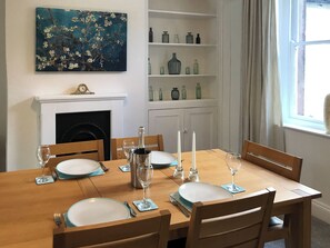 Dining - 2 bedroom accommodation in Skipton (Skipton)