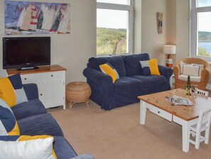 Living area - 3 bedroom accommodation in Coverack, near Helston (Coverack, near Helston)
