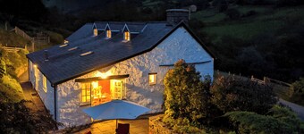 Fancy staying in the Mawddwy Valley in Snowdonia National Park.