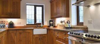 7 bedroom accommodation in Montgomery