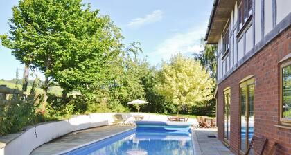 7 bedroom accommodation in Montgomery