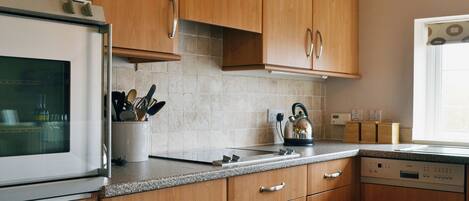 Lavastoviglie, seggiolone, freezer