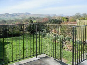 Property grounds - 2 bedroom accommodation in Threlkeld (Threlkeld)
