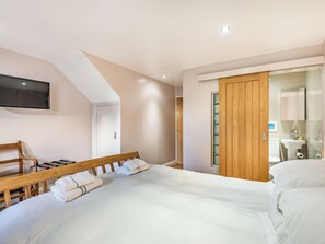 4 Schlafzimmer, kostenloses WLAN, Bettwäsche