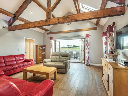 4 bedroom accommodation in Penrhos Feilw, near Trearddur Bay