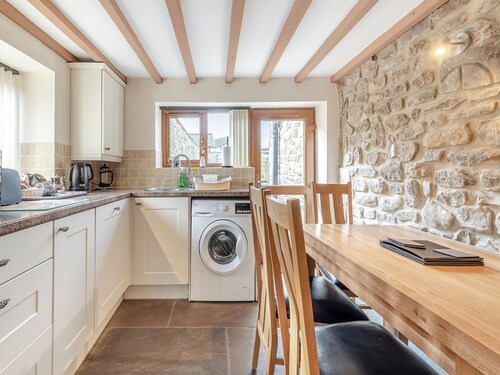 2 bedroom accommodation in Clay Cross, near Chesterfield