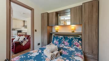 2 bedrooms, free WiFi, bed sheets